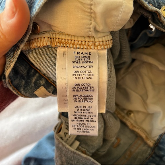 FRAME Le High Straight Jeans in Breakwater - Picture 4 of 7